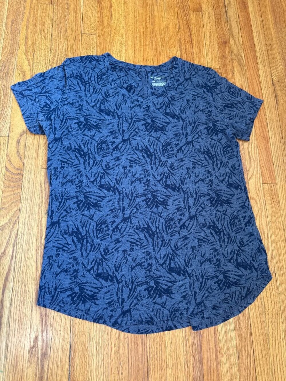 Tek Gear DryTek Gray Leaf Print Workout Tee Curved Hem Athleisure Large